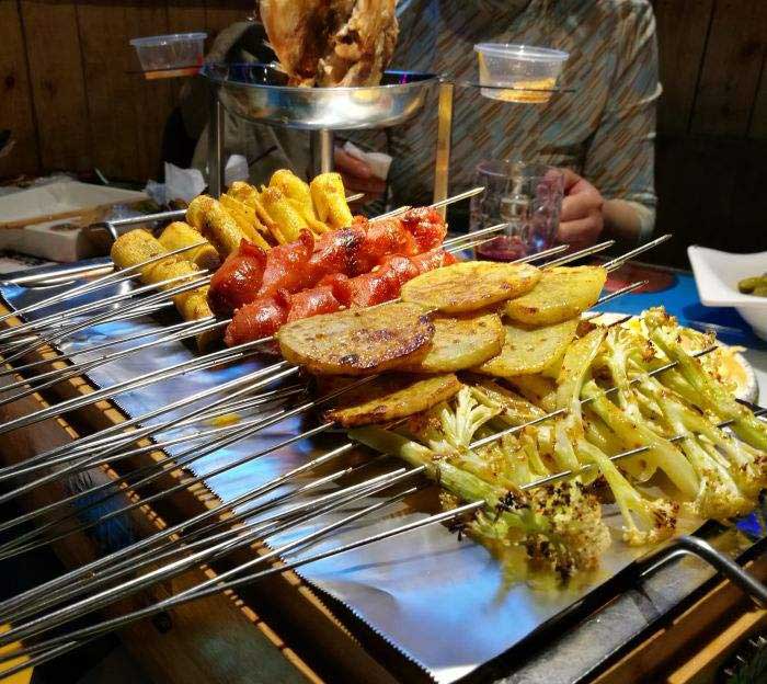 思礼镇音乐烧烤吧